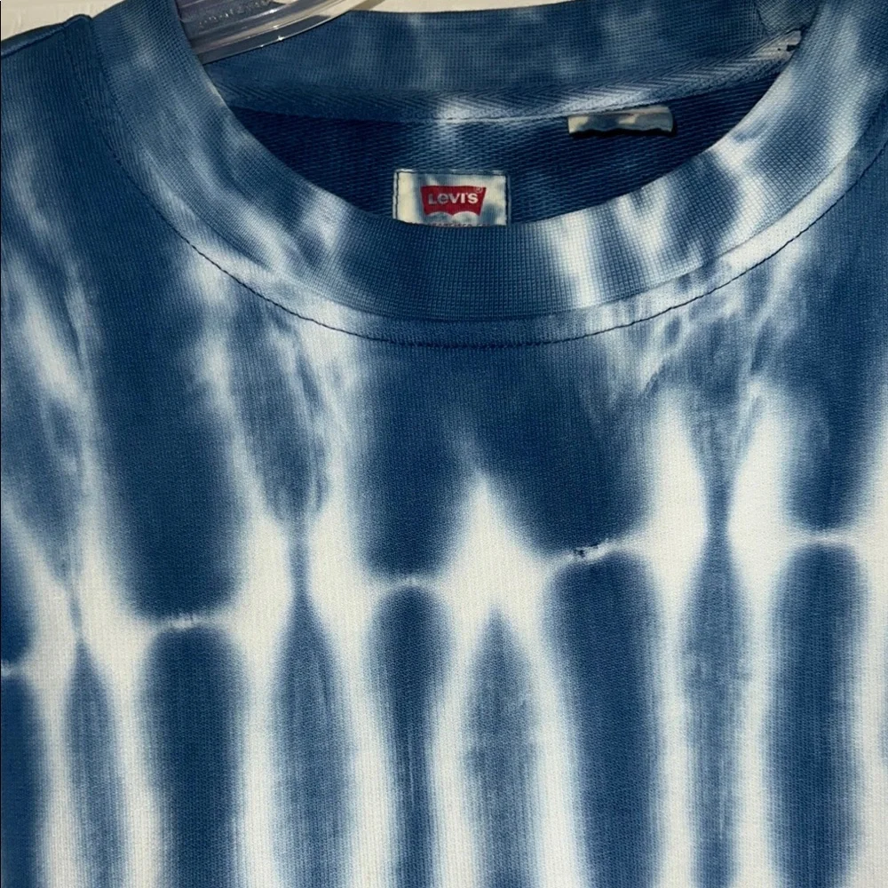 Levi's Men’s Blue and White Tie-Dye‎ Long Sleeve Shirt Size M